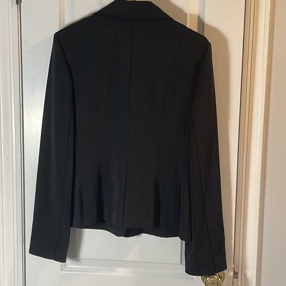 Studio 1940 women’s black blazer - Picture 6 of 9